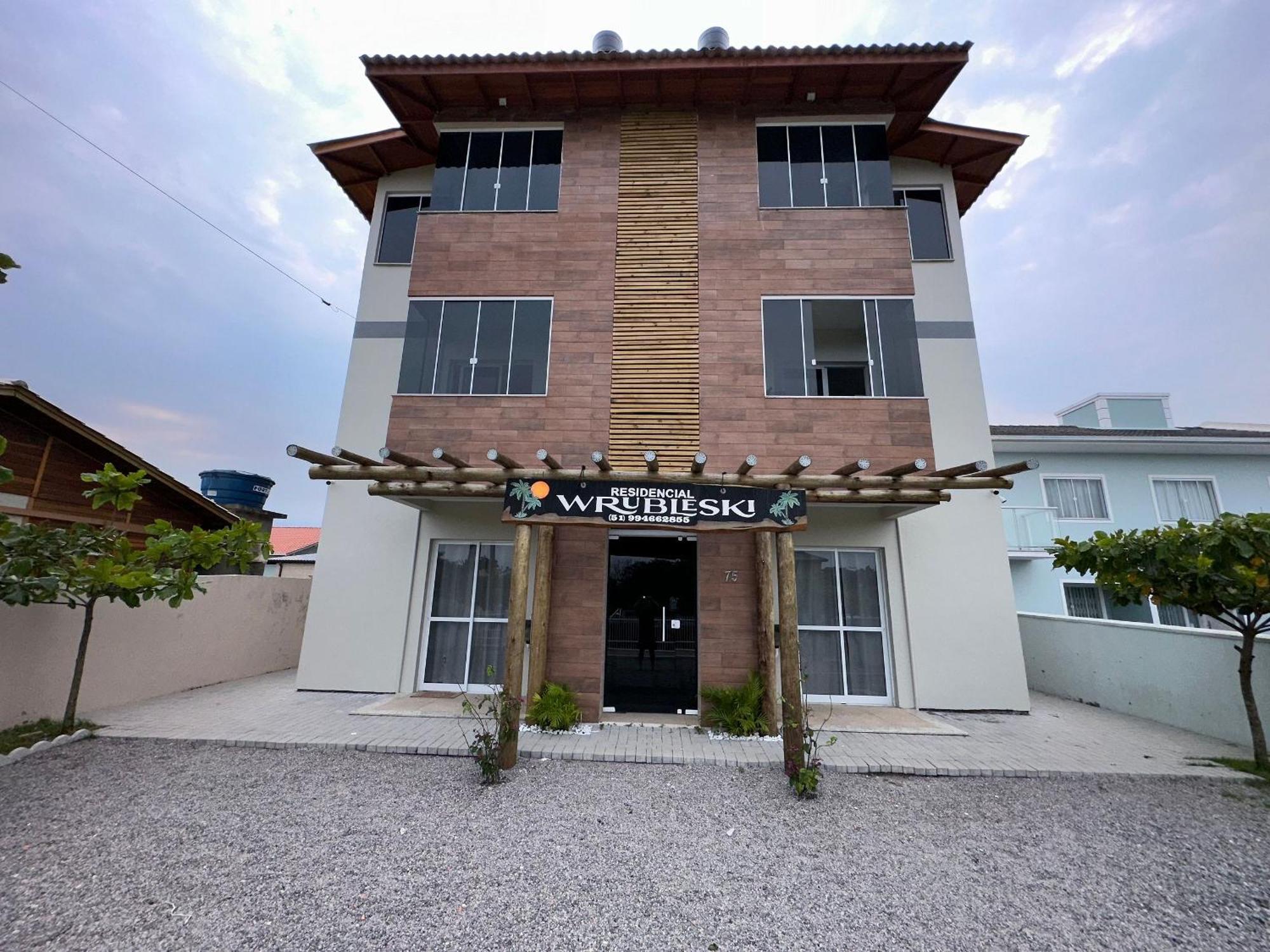 Residencial Wrubleski Sc Pinheira Zewnętrze zdjęcie