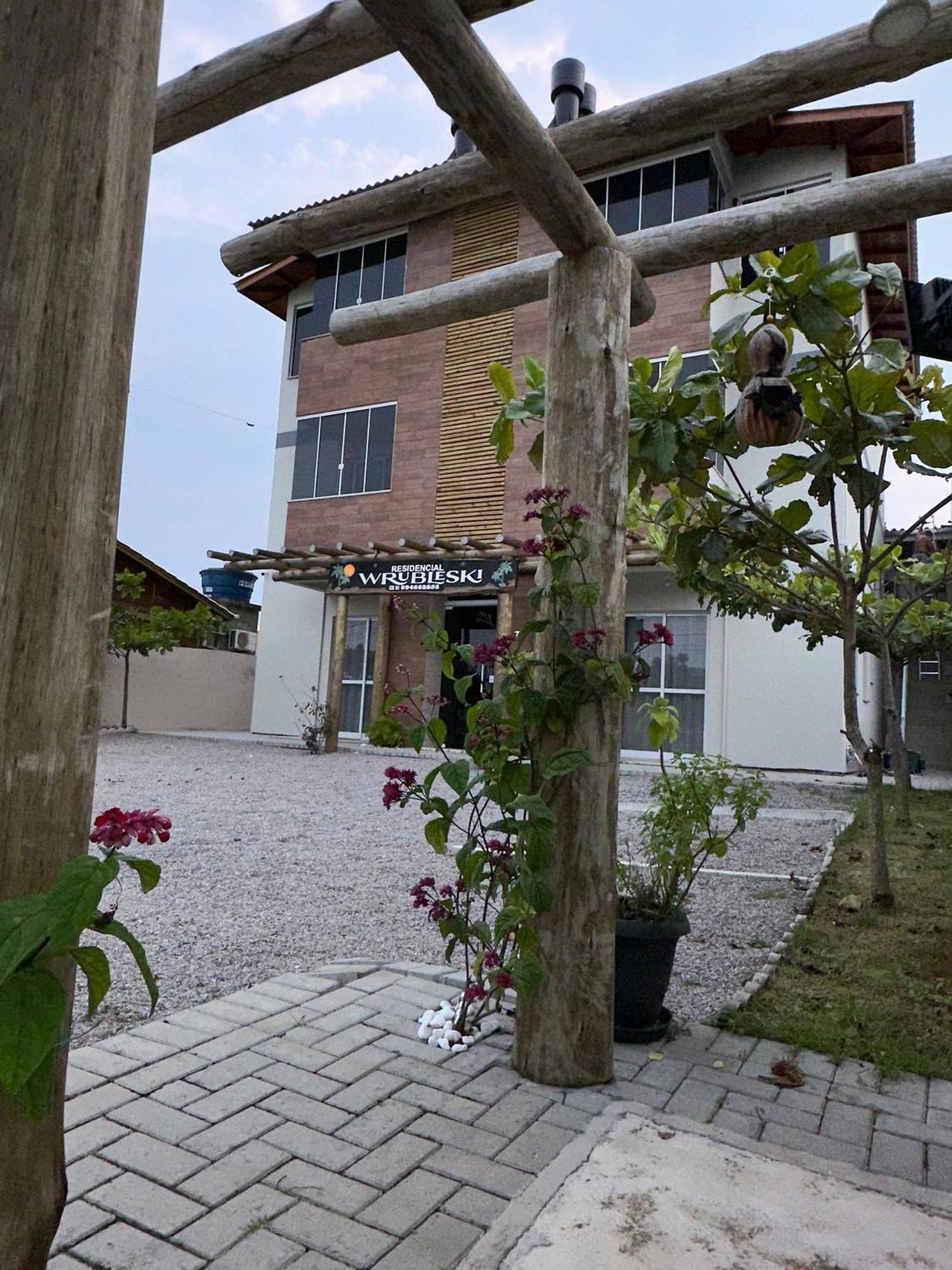 Residencial Wrubleski Sc Pinheira Zewnętrze zdjęcie